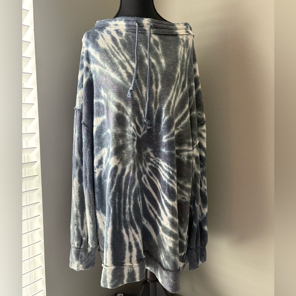 We The Free womens sweatshirt- Gray and White Tie-Dye